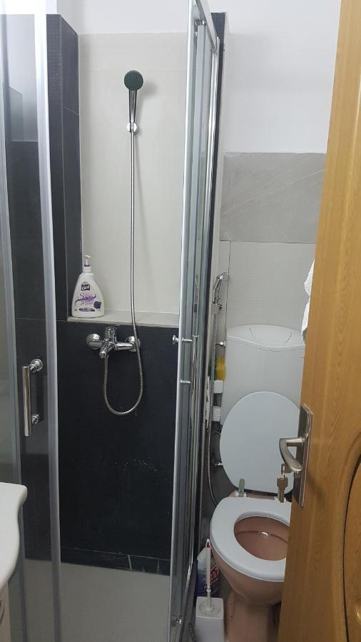 Lucky Apartment Piteşti Kültér fotó